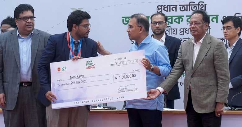 অ্যাম্বুলেন্স সেবায় নতুনমাত্রা, অ্যাপ তৈরি করলেন বাগেরহাটের ধিলন